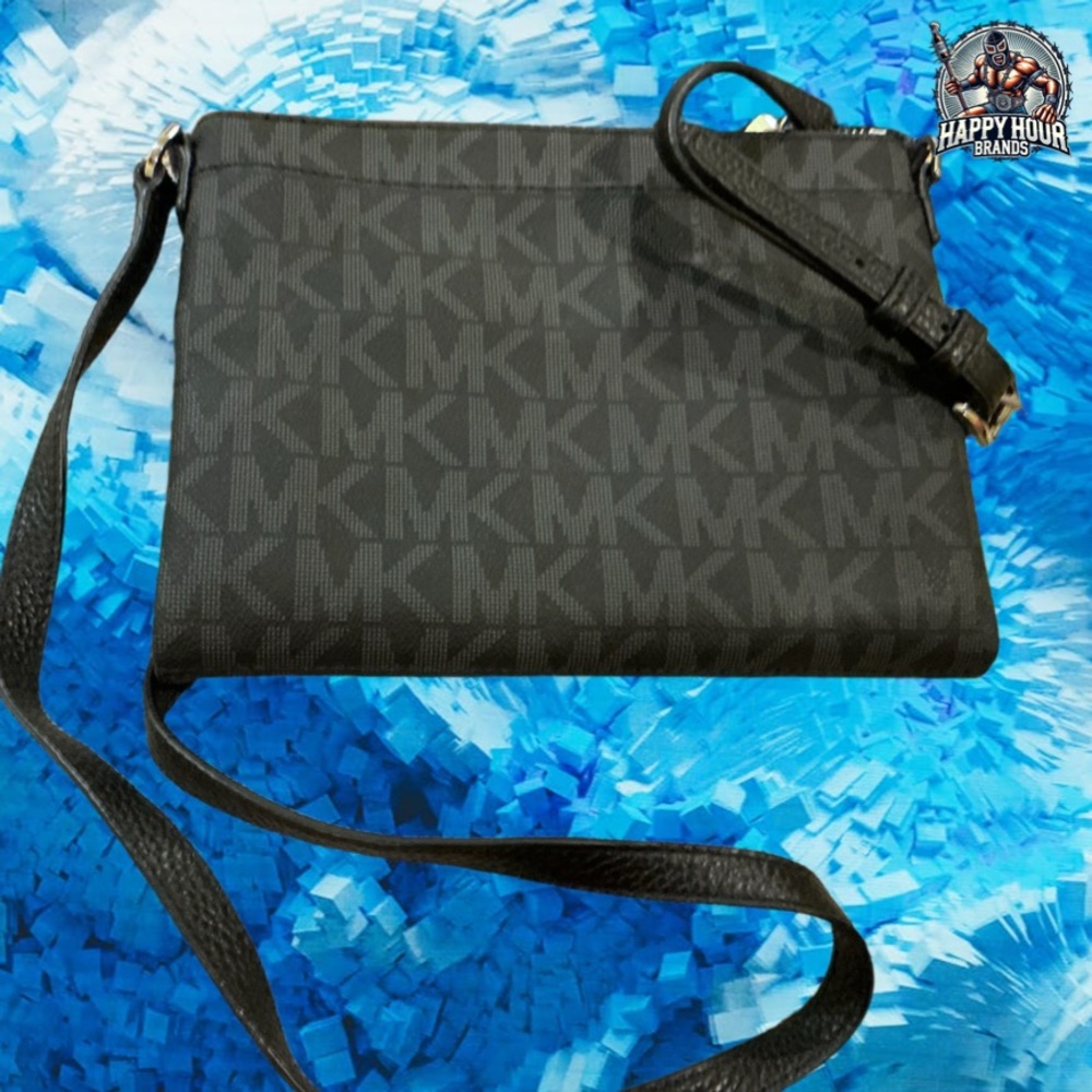 Michael Kors Fulton Double Zip Crossbody Bag - Picture 4 of 4